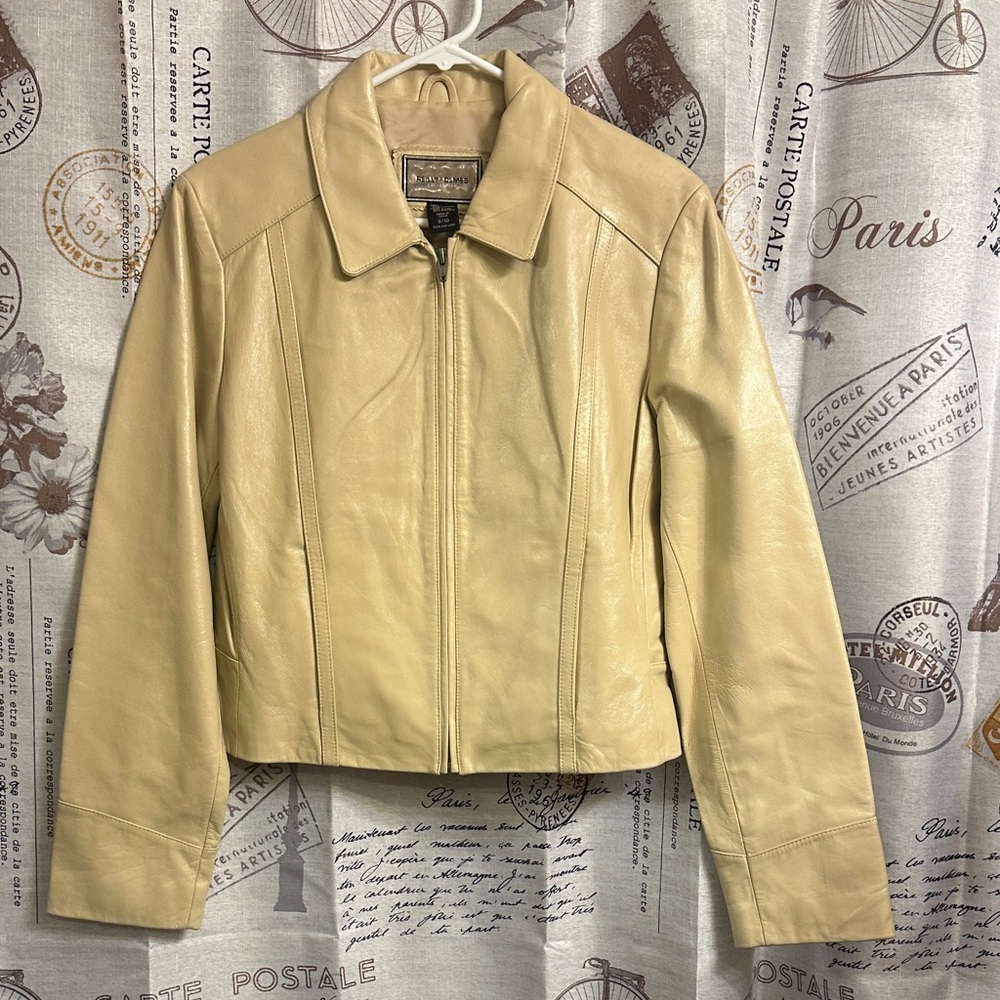 Reilly, Olmes Collection Women's Cream Leather Jacket NWOT FREE SHIPPING